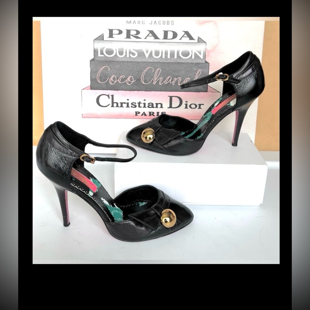 Betsey Johnson Y2K Black Leather Stilettos Ankle Strap Bow & Gold Button Size 7 - Picture 4 of 11